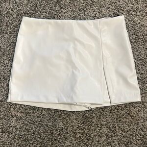 White faux leather skort